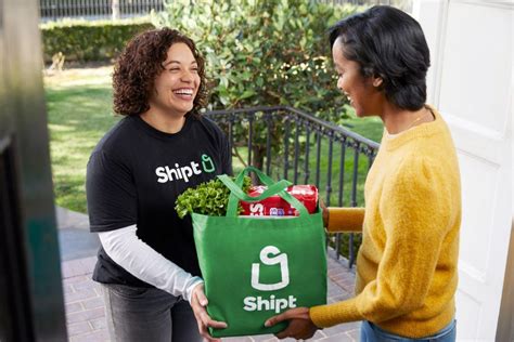Shipt Is Hiring 50 000 More Shoppers Ahead Of The Holidays Delivery