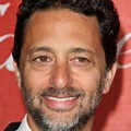 Grant Heslov Height in feet/cm. How Tall