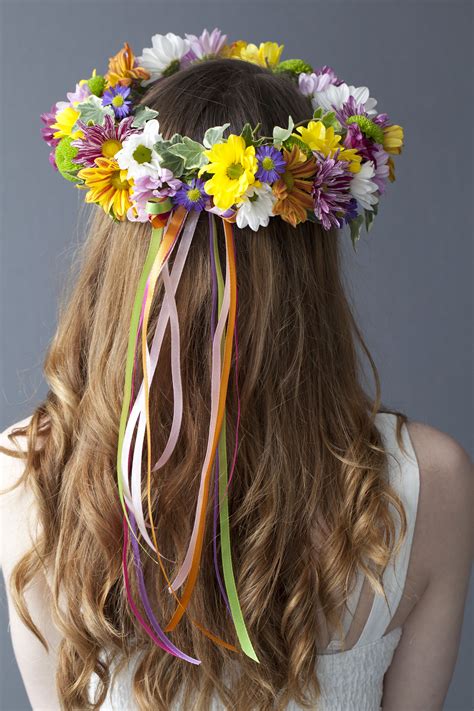 How To Make A Beautiful Floral Hair Garland Perfect For Summer Flower