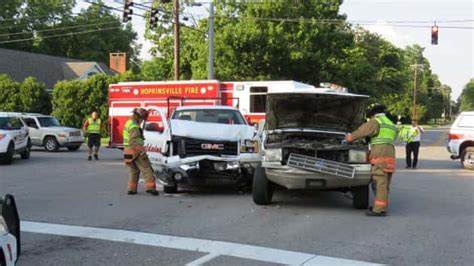 Hopkinsville Man And Woman Injured In Wreck Whvo Fm