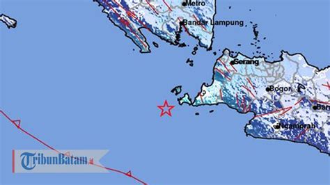 Lokasi gempa pusat gempa berada di darat 10 km tenggara bayah. INFO GEMPA HARI INI - BMKG Catat Gempa Magnitudo 5.2 di ...
