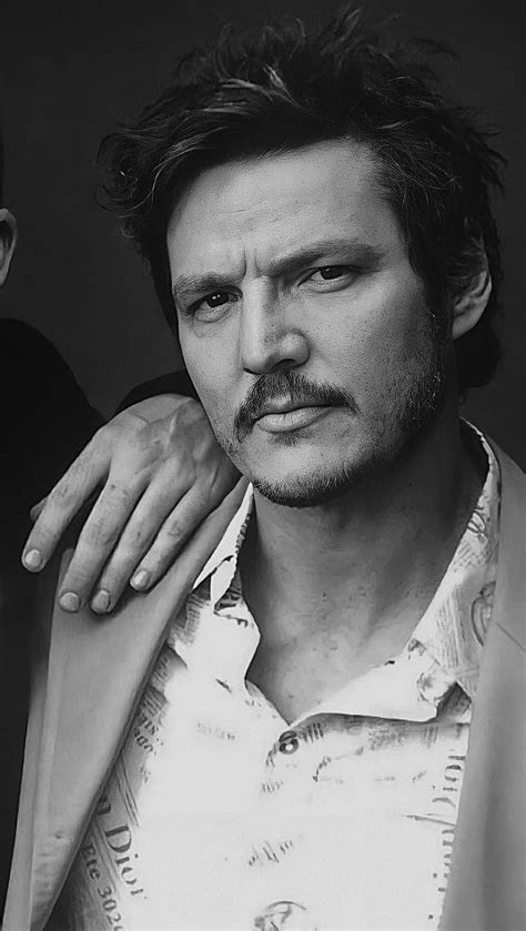 pin de msmandalorian em the dude pedro pascal pedro pascal series e filmes atrizes