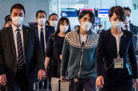 Japans Ex Princess Mako Husband Arrive To New Life In New York