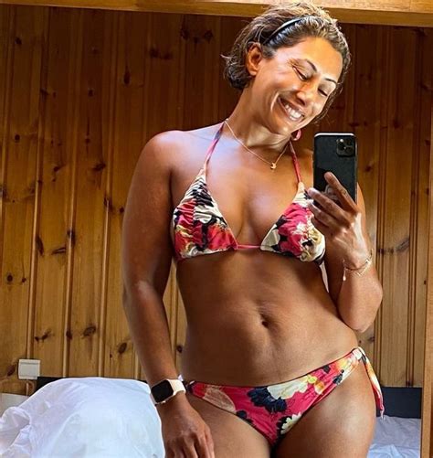 Saira Khan Encourages Women To Embrace Their Sexiness In Stunning