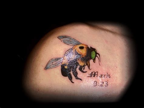 Tatto Bumble Bee Tattoo Pics
