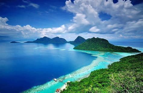 Bohey Dulang Island Sabah Malaysia Places To Travel Places To