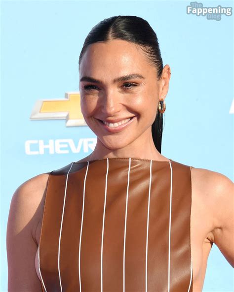 Gal Gadot Shows Some Sideboobs At The Barbie Premiere In Los Angeles