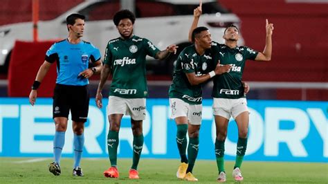 El verdao se quedó con la copa libertadores gracias a un gol en el descuento de breno lopes, que palmeiras se consagró campeón de la copa libertadores por segunda vez en su historia luego de derrotar en la final al santos con. Palmeiras sorprende y golea a un desconocido River Plate ...