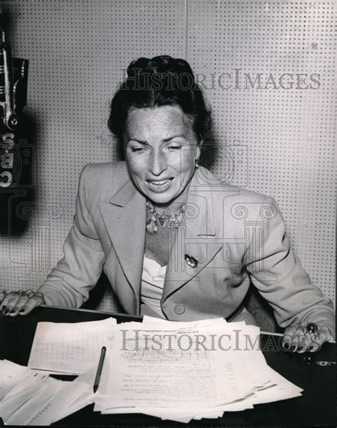 Pictures Of Agnes Moorehead