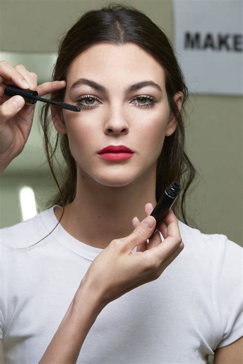 Chanel Backstage Makeup Look Spring 2019fashionela