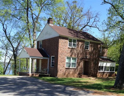 Has a queen bedroom and loft with a double and twin. 43 best images about Joe Wheeler State Park on Pinterest ...