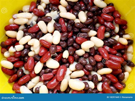 Kidney Beans And Black Beans Stock Image Image Of Vegetable Food