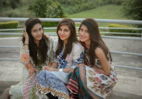 Local Lovely Desi Hot Pakistani Girls In Group Beautiful Desi Sexy