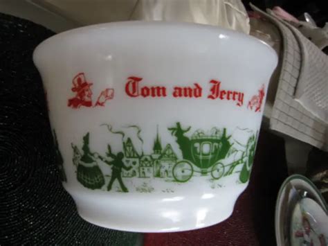 VTG TOM AND Jerry Christmas Carriages Egg Nog Punch Bowl Hazel Atlas