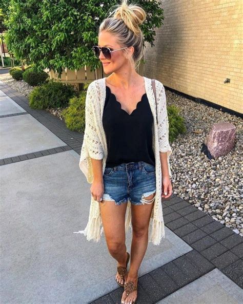 Fascinating Scalloped Clothing Ideas For Summer Outfits13 Summery