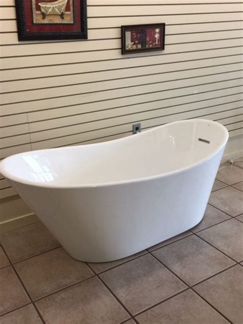 Soaking tubs come in different types. 67″ Laurel II Freestanding Soaking Tub | Platinum Bath