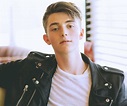Greyson Chance Biography - Facts, Childhood, Family Life & Achievements