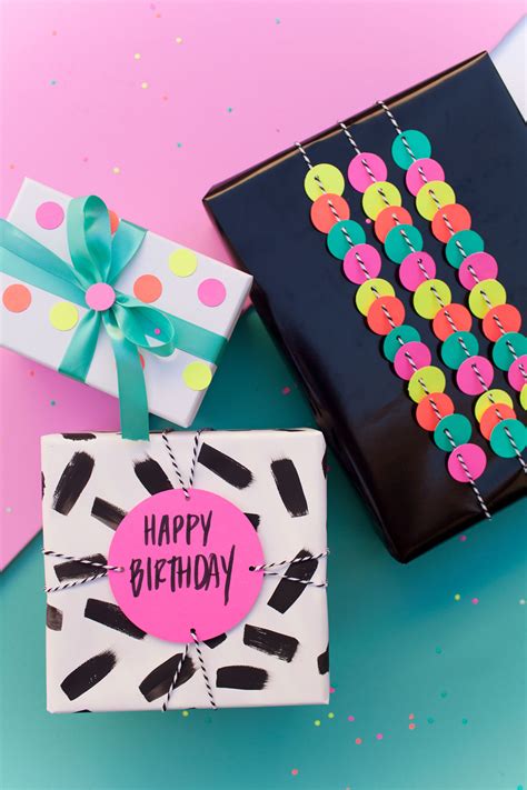 Consider this a unique birthday gift for her. FUN GIFT WRAP IDEAS USING A HOLE PUNCH - Tell Love and Party