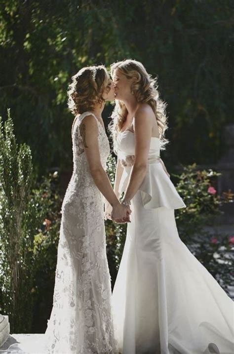 14 Pinterest Boards Thatll Inspire Your Perfect Lesbian Wedding Lesbian Bride Lesbian