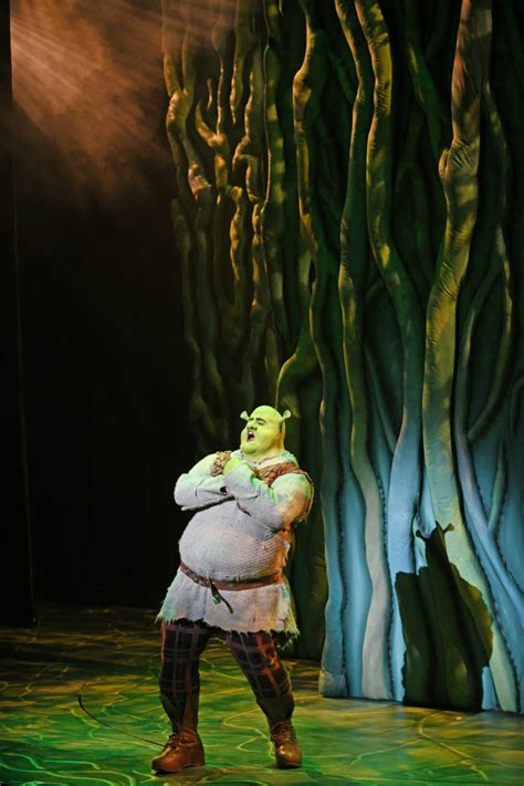Theater Review Shrek 3 D Theatricals In Cerritos Stage And Cinema