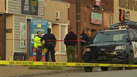 Kansas City Manhunt After Four Shot Dead In Bar Bbc News
