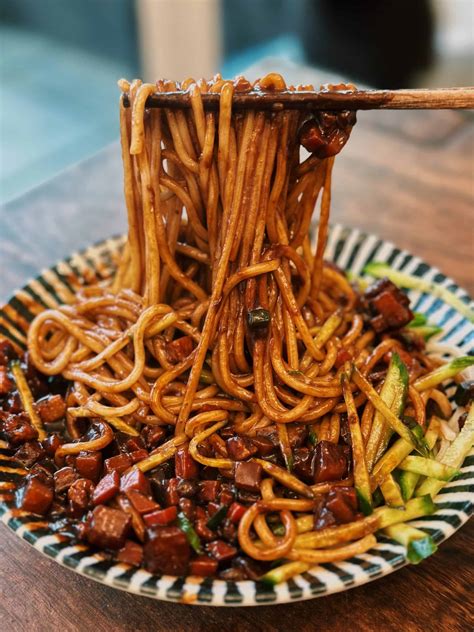 Jjajangmyeon – Sweet And Savory Korean Black Bean Sauce Noodles - Tiffy