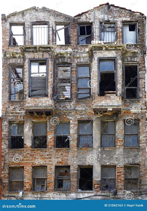 Edificio De Ladrillo Abandonado Imagen De Archivo Imagen De Ladrillo