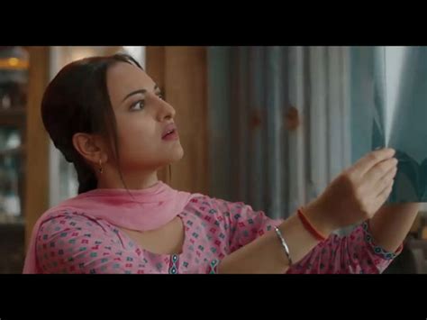 Khandaani Shafakhana Trailer Khandaani Shafakhana Trailer Featuring Sonakshi Sinha Varun