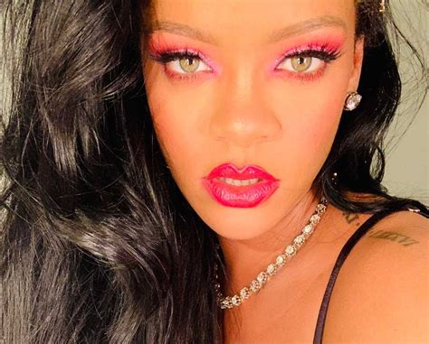 If you own any content displayed here and want it to be deleted, please. Rihanna | Instagram Live Stream | 22 September 2019 | IG ...