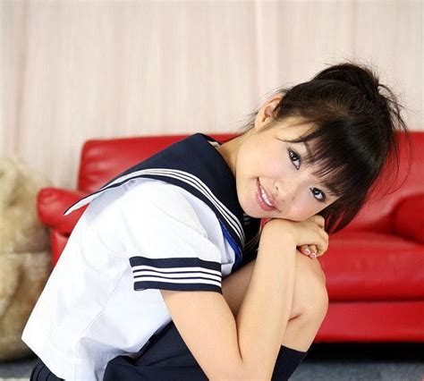 Sarasa Hara 原更紗 Gallery Blog Sarasa Hara As A Japanese School Girl