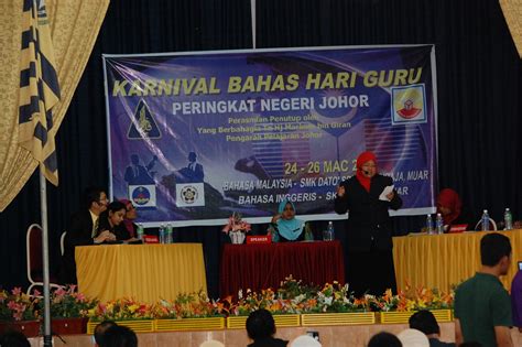 Kayu gaharu perlulah dihancurkan atau dikisar menggunakan mesin pengisar kayu khas. merbau berdarah ledang: NOSTALGIA SMK DATO' SRI AMAR ...