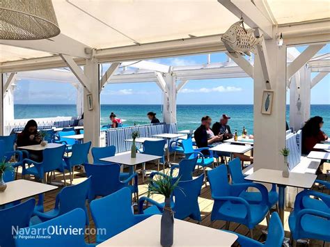 Terraza De Beach Bar En Badalona Navarrolivier Bares Y Clubs De Estilo
