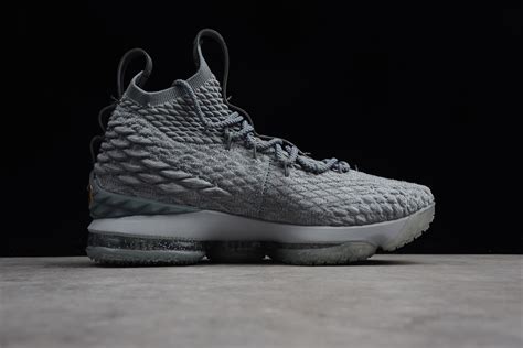 During nike's elite youth basketball league, lebron james was spotted rocking an. Nike Lebron 15 EP "City Edition" Wolf Grey/Metallic Gold ...