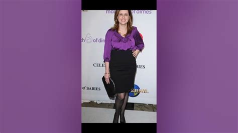 Jenna Fischer Shows Off Her Pantyhose Youtube