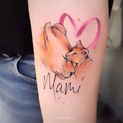 Tatuaje Leona Con Su Cachorro Y La Frase Mami Por Michele Mercuri