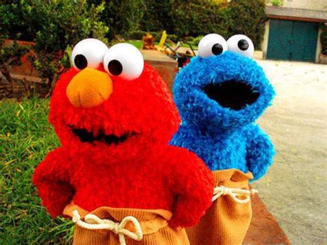 Come Galletas Y Elmo Elmo And Cookie Monster Cookie Monster