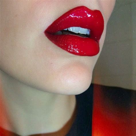 Candy Apple High Shine Lipstick Gloss Makeup Perfect Lips Glossy