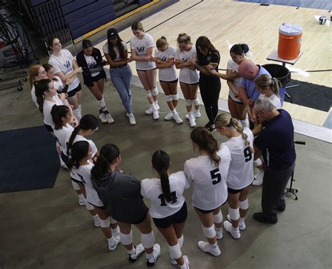 KNEB-AM 960 AM – 100.3 FM - No. 5 WNCC volleyball splits matches at NJC