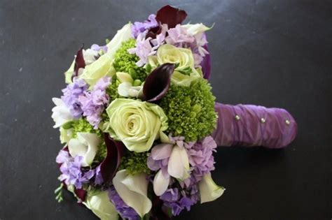 Lavender and white wedding bouquets. Bouquet Bridal: Lavender and White Bouquets