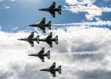 Usaf Thunderbirds Look Spectacular In First Training Outing Of The Year