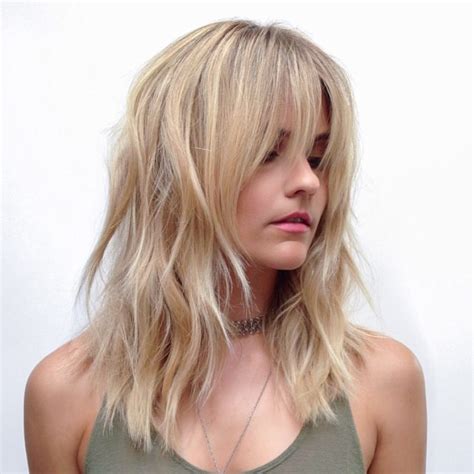 Hairstyles with bangs on the side. 22 Medium Length Hairstyles for Thin Hair in 2018