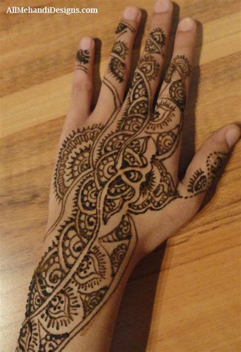 Whether you like tattoos or not, you can't deny the energetic touch they bring to the body. 1000+ Henna Tattoo Designs Ideas - Simple & Easy Tattoos Art