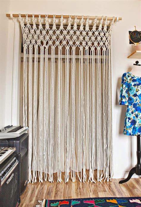 Bikin suasana baru yuk, dengan hiasan dinding kamar buatan sendiri berikut ini! Macrame - teknik knotting dari Orient