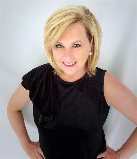 Gorgeous messy short hairstyle for woman. Super Cute Short Hairstyles for Women Over 50 • OhMeOhMy Blog
