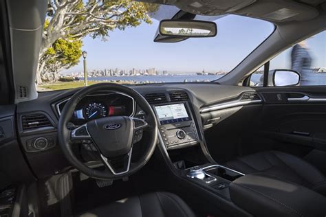 2020 Ford® Fusion Sedan Photos Videos Colors And 360° Views
