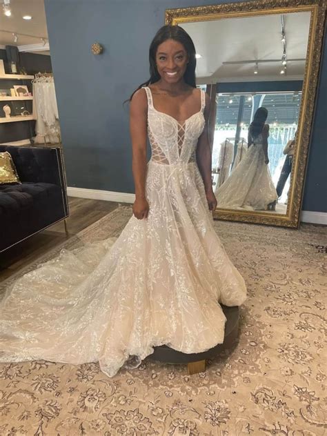 Simone Biles Found The Perfect Wedding Dress In Less Than A Month Popsugar Australia