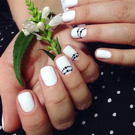 Accurate Nails Beautiful Black And White Nails Beautiful Bright Nails