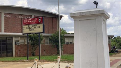 Alabamas Capital Removes Confederate Names From 2 Schools