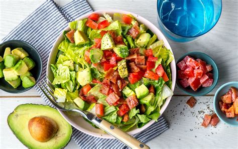 Avocado Blt Salad With Images Blt Salad Avocado Blt Healthy Yogurt