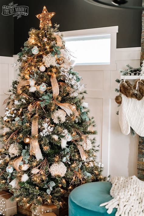 Rustic Artificial Christmas Tree Decoozy